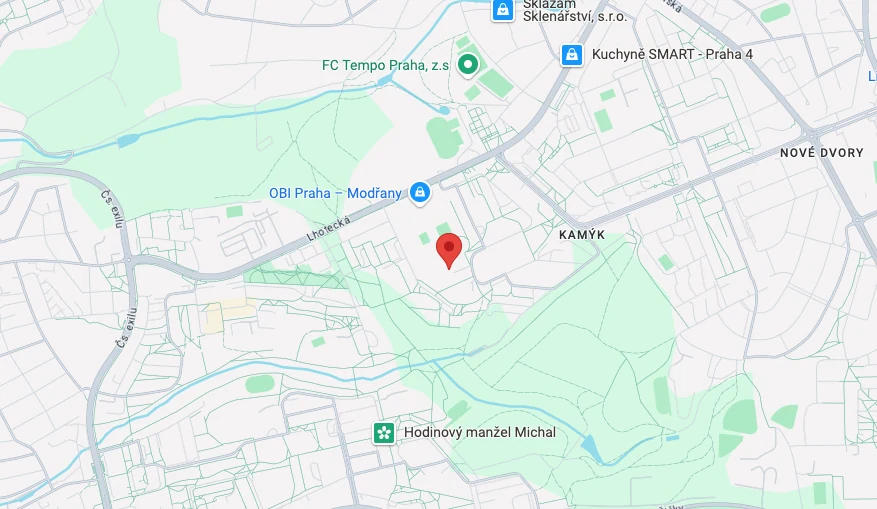 Mapa okolí školy Zárubova v Praze 12